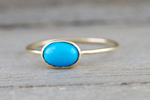 14k Yellow Gold Oval Bezel Natural Turquoise 0.66 carats Band Ring
