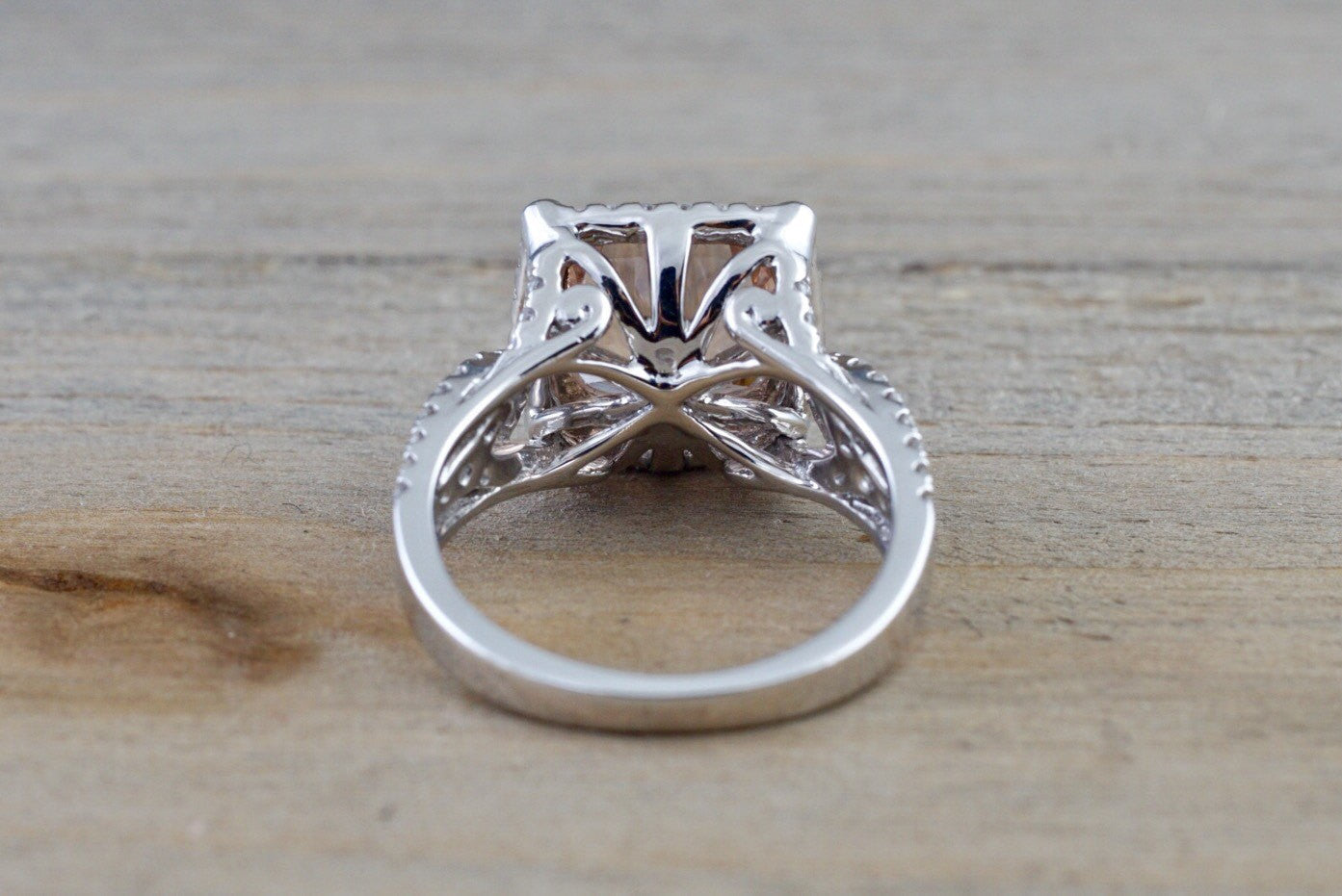 18k White Gold Cushion Cut Morganite Diamond Halo Engagement Ring Vintage Vine Checkerboard 14mm