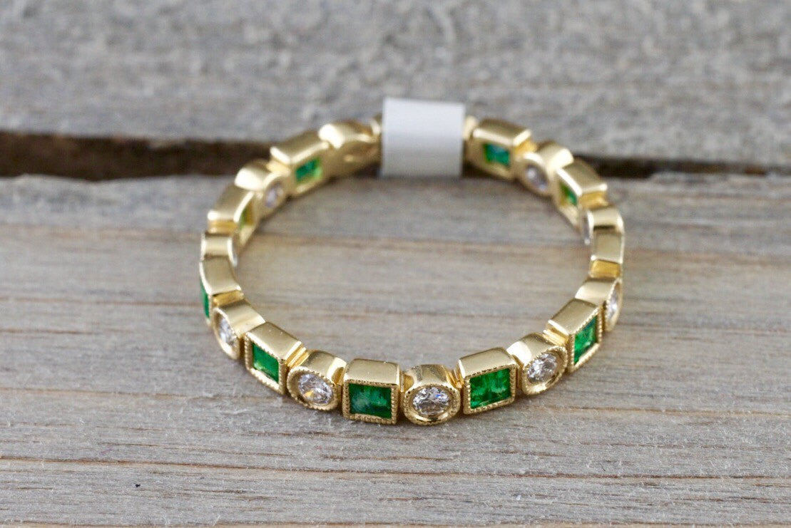 14k White Gold Square Princess Cut Emerald Diamond Vintage Antique Classic Band Ring