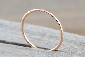 14k Solid Rose Gold Thin Hammered Dainty Polish Band Promise Anniversary Fashion Ring 0.9mm - Brilliant Facets