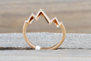 18 karat Rose Gold Diamond Heart Beat Row Zig Zag Ring Band Cocktail