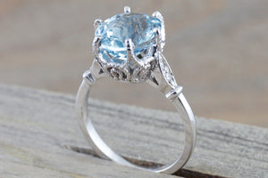 14k White Gold 11x9mm Oval Aquamarine And Diamonds - Brilliant Facets