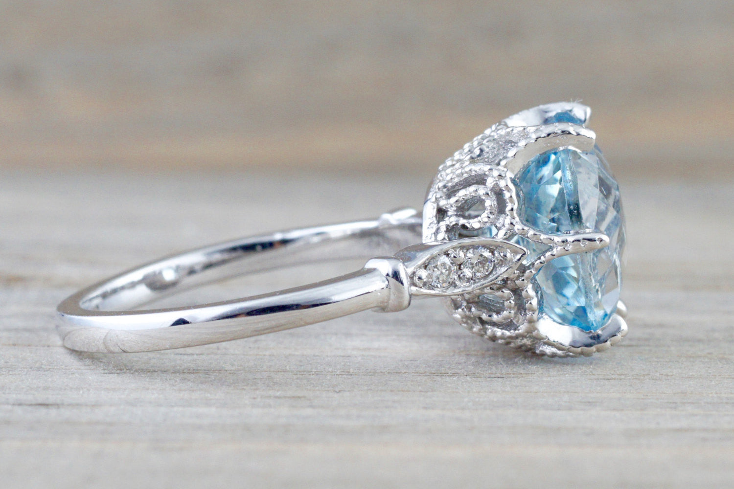 Aquamarine set on 14k White Gold With Round Cut Diamonds Art Deco Vintage Design Ring Anniversary Engagement 11x9mm