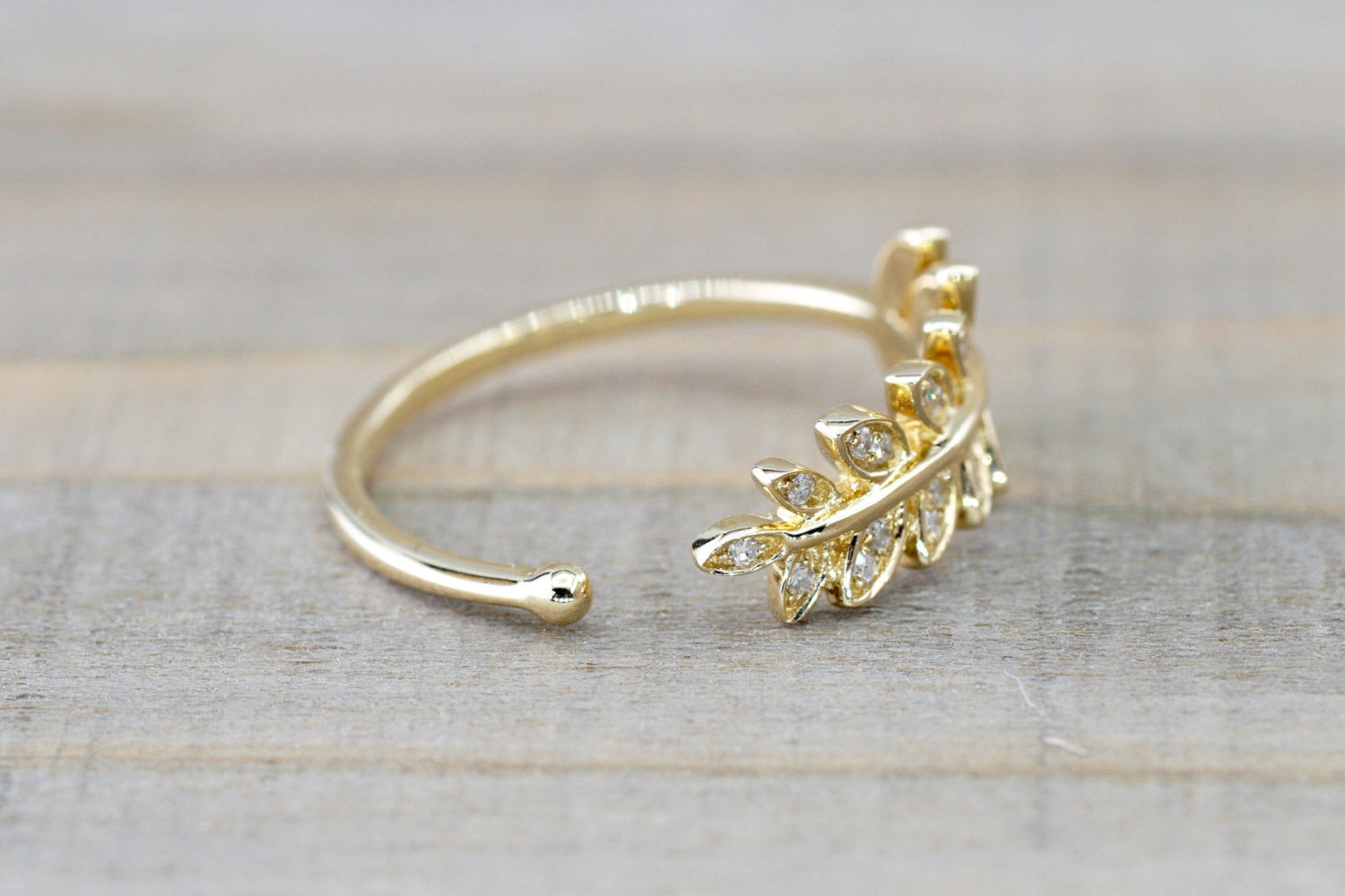 14kt Yellow Gold Diamond Leaf Petal Vine Ring