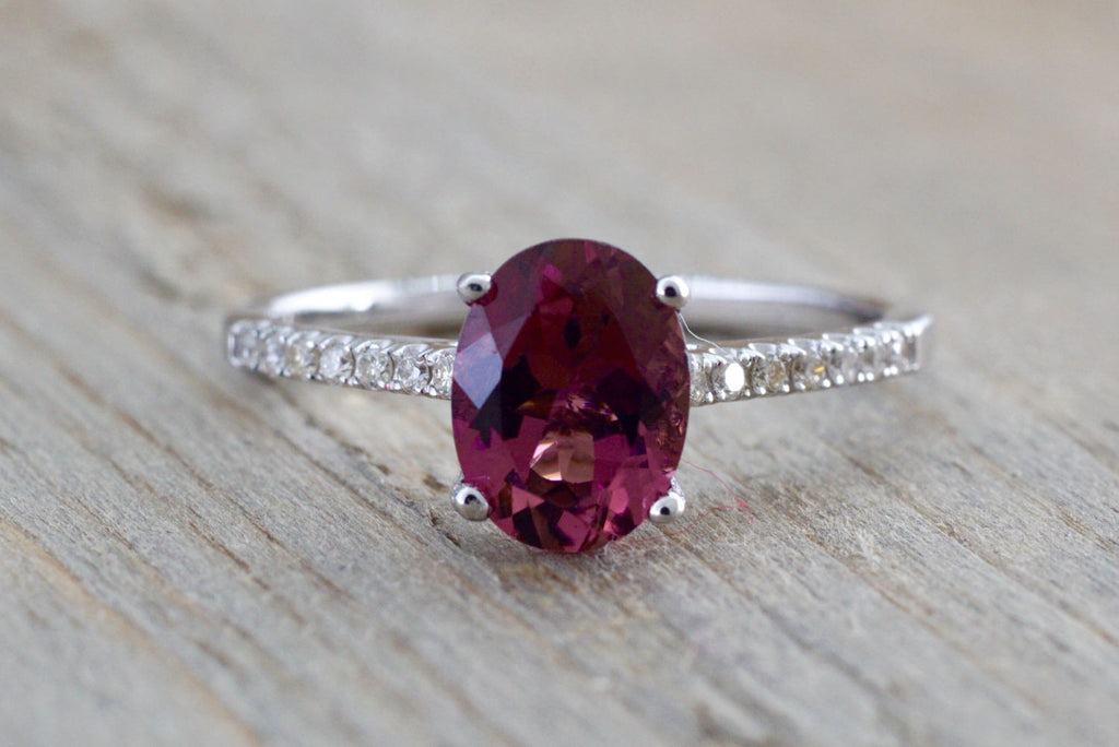 18k White Gold Oval Tourmaline and Diamond Engagement Promise Wedding Anniversary Ring Purple Pink