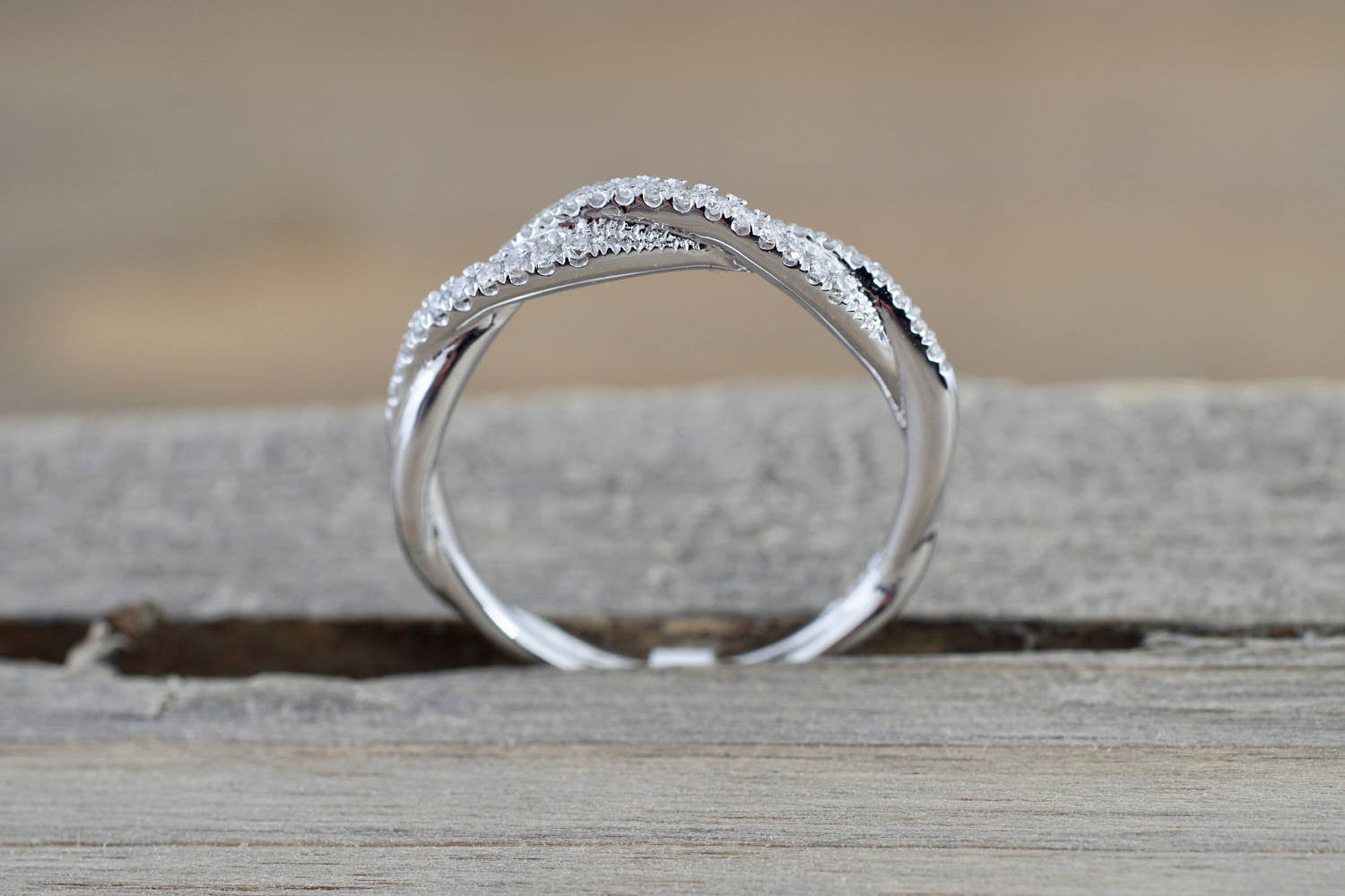 14k White Gold Diamond Pave Rope Twist Curve Stackable Ring Band - Brilliant Facets