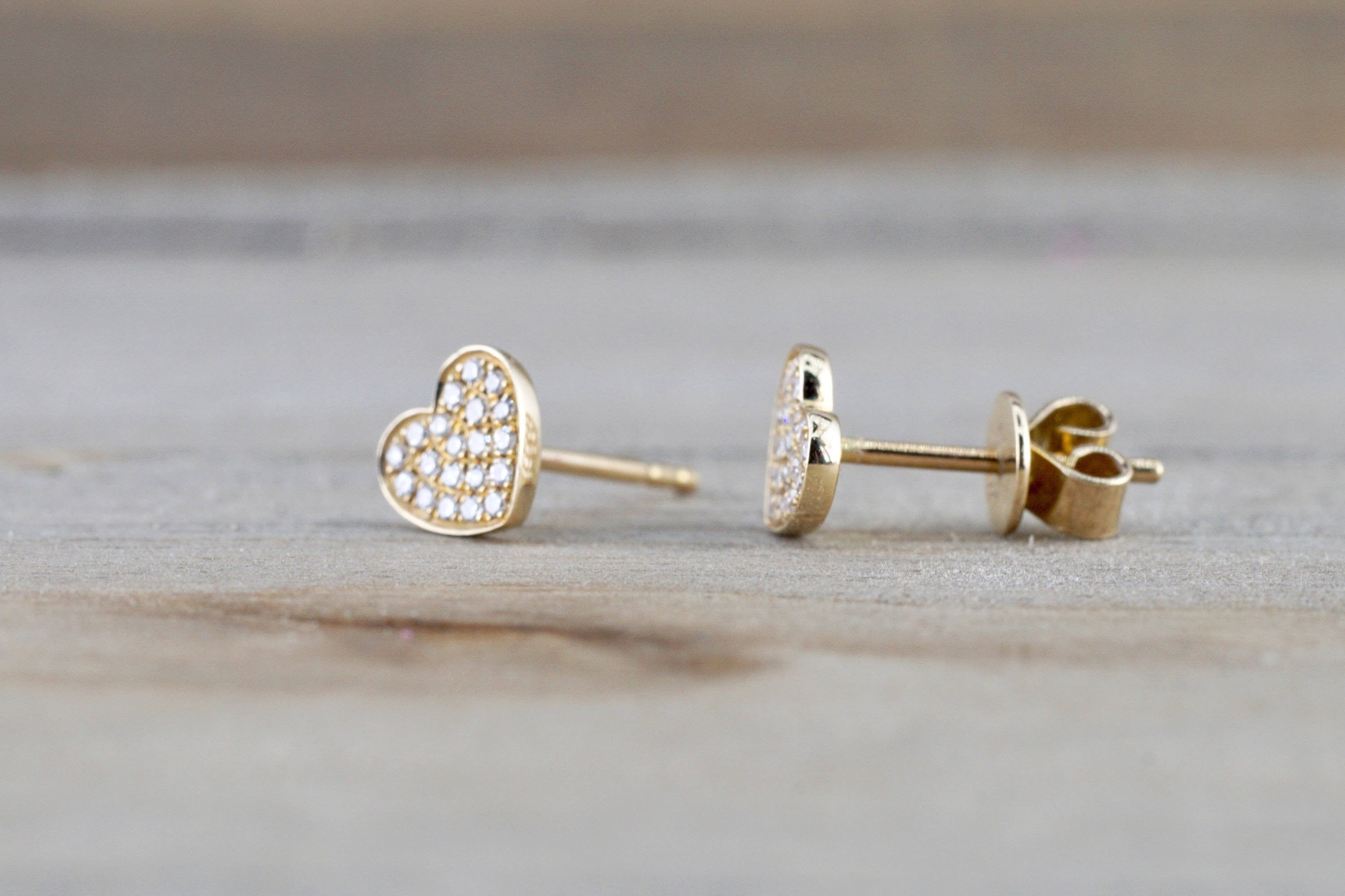 14k Yellow Gold Disk Design Heart Diamond Earrings Stud Post Studs Round Micro Pave Flat