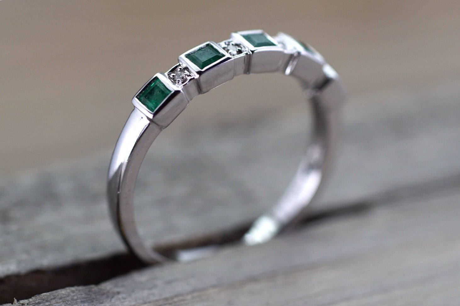 14k White Gold Square Princess Cut Emerald Gemstone Diamond Vintage Antique Ring