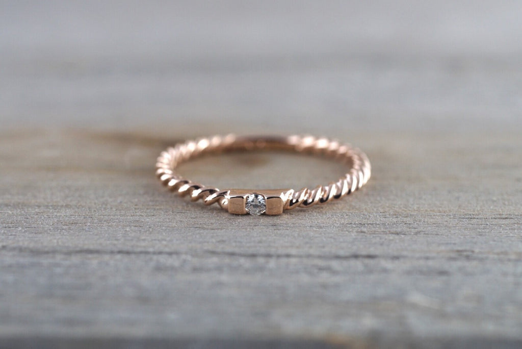 14k Solid Rose Gold Diamond Hammered Textured Rope Twist Band Ring Dainty - Brilliant Facets