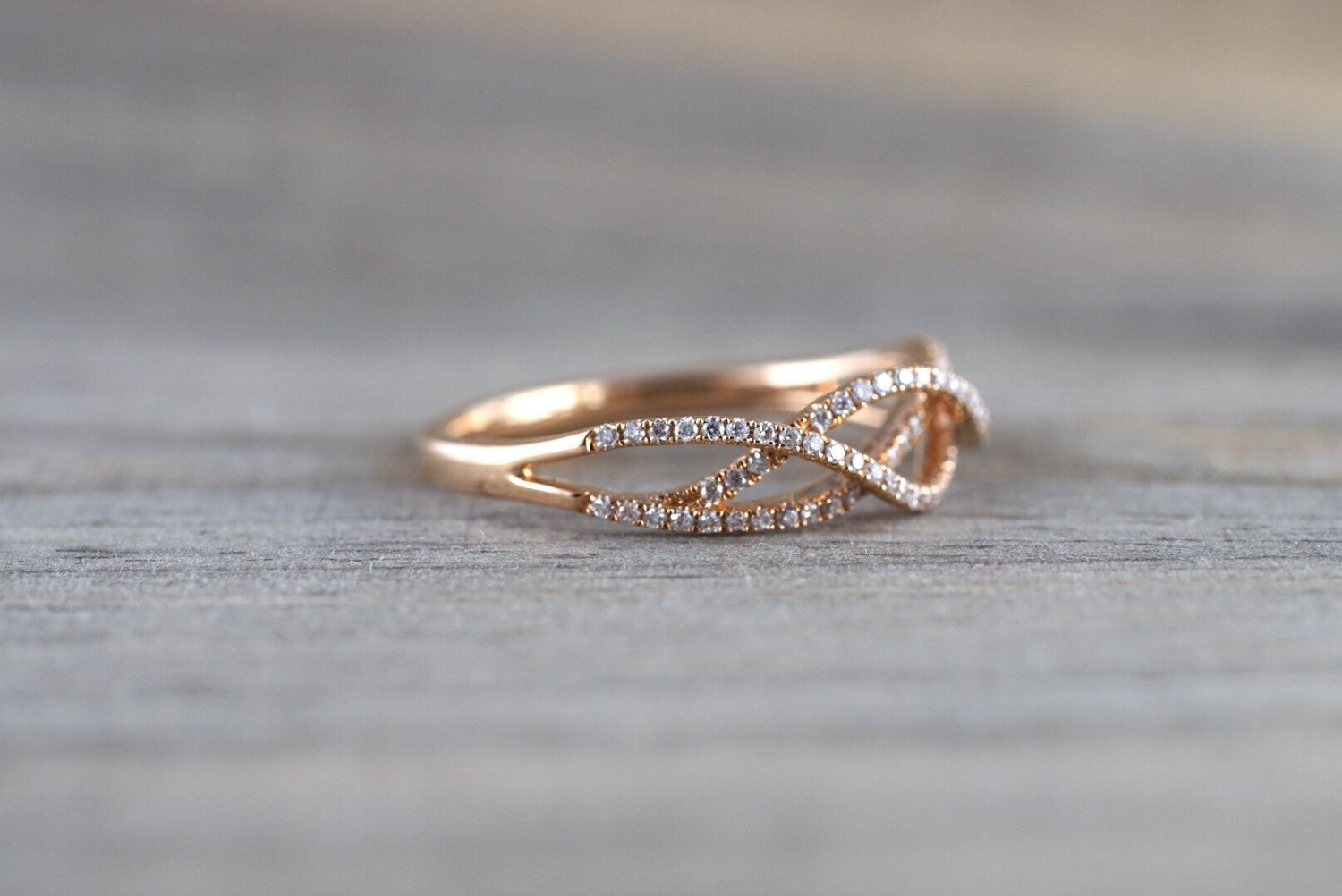 18k Rose Gold Diamond Infinity Intertwined Band Ring Wedding Anniversary Promise