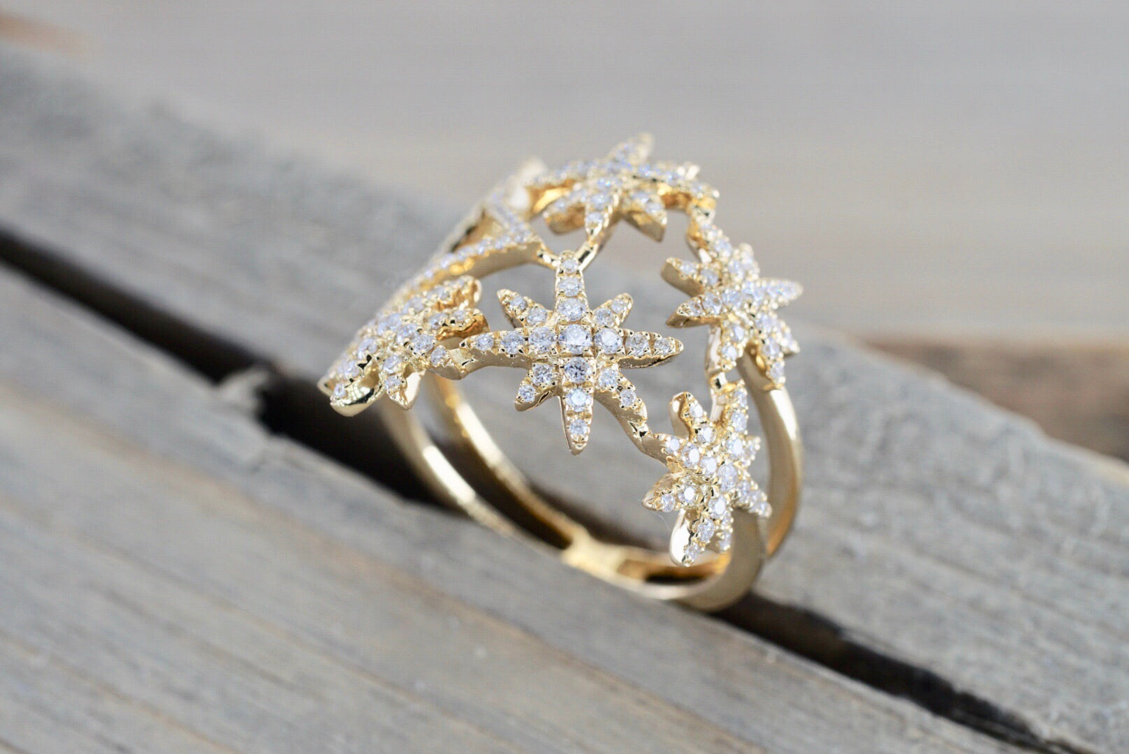 18kt Gold Shooting Star Diamond Ring FR010002