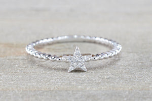 Star Pave 14kt Gold Diamond Ring