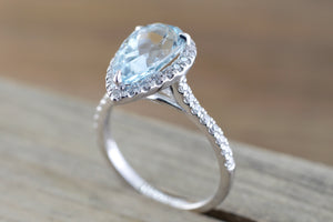 14kt Gold Pear Diamond Halo Engagement Ring
